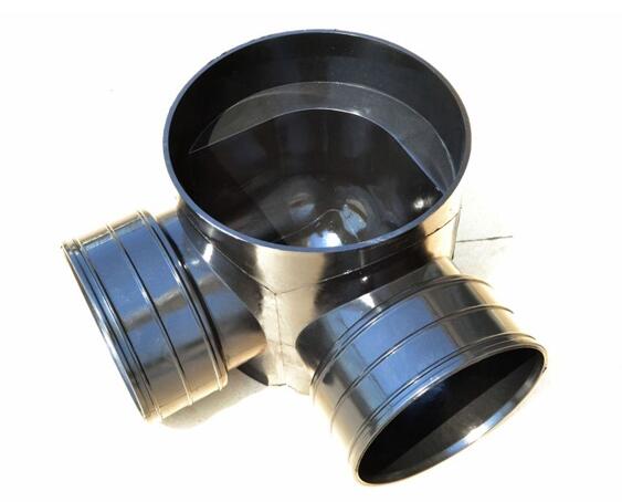 室內(nèi)的排水管如何接入塑料檢查井？